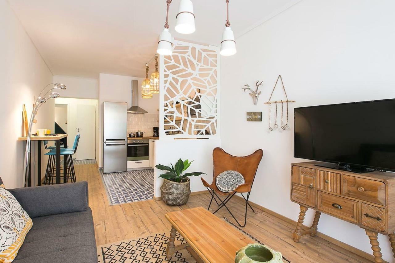 Boho Chic Apartment, Agia Sofia District #Feelslikehome Солун Екстериор снимка