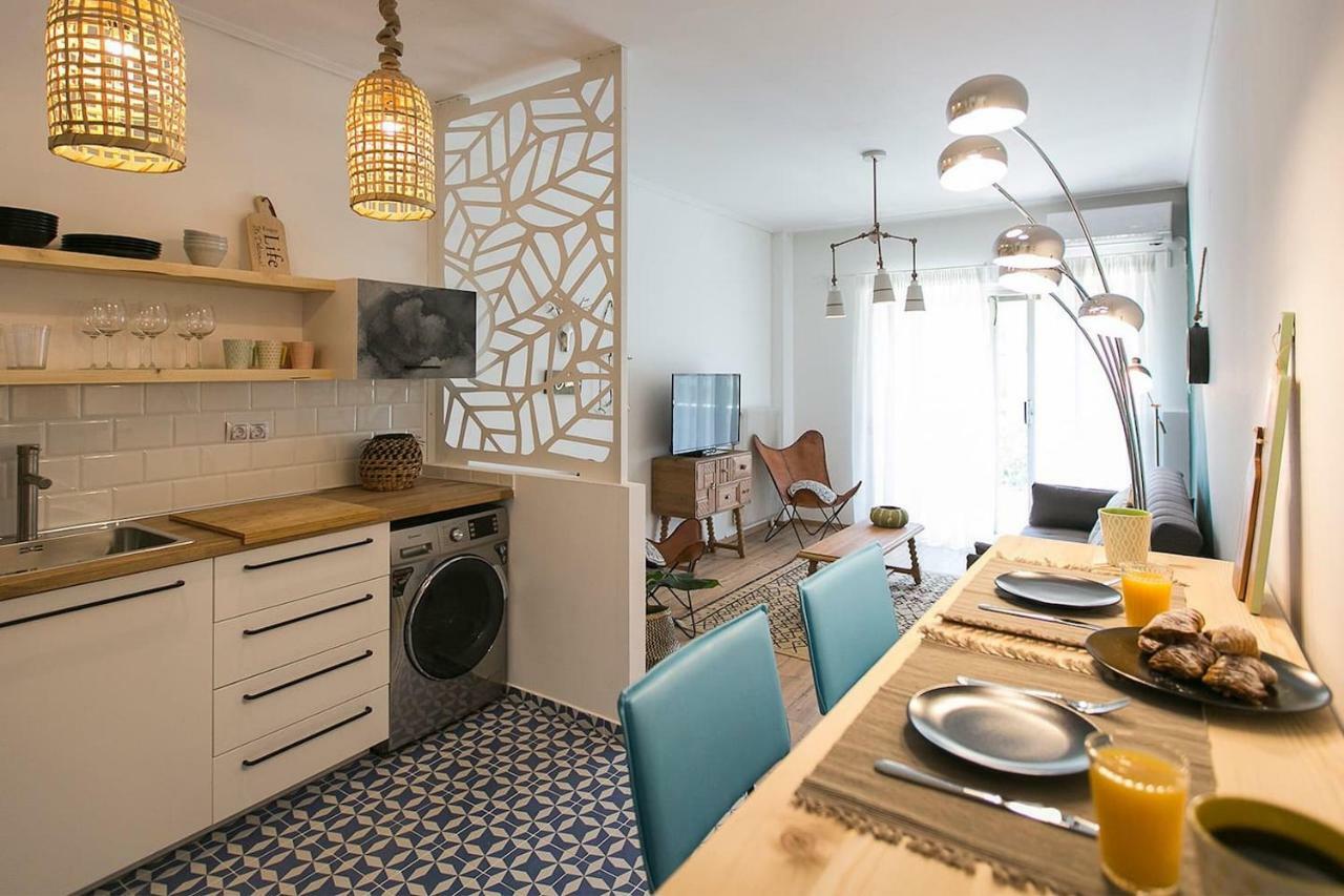 Boho Chic Apartment, Agia Sofia District #Feelslikehome Солун Екстериор снимка
